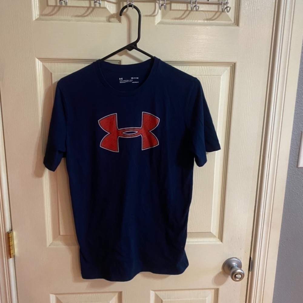 Under armour tee